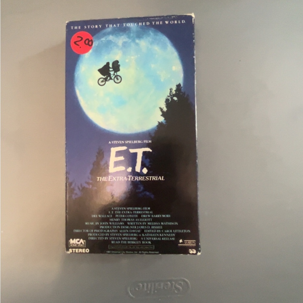 E.T. The Extra-Terrestrial VHS Tape